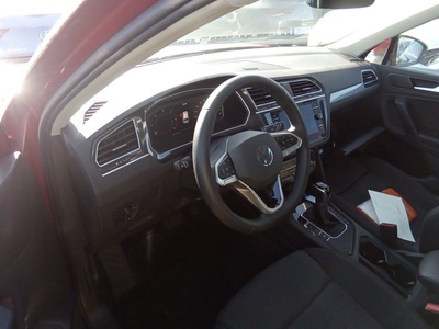 Volkswagen Tiguan Life 2.0 TDI 110 kW (150 CV) DSG 10 Volkswagen Tiguan Life 2.0 TDI 110 kW (150 CV) DSG 10