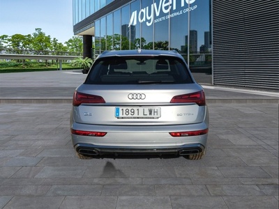 Audi Q5 TFSIe S Line 50 quattro-ultra 220 kW (299 CV) S tronic 5 Audi Q5 TFSIe S Line 50 quattro-ultra 220 kW (299 CV) S tronic 5