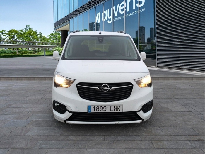 Opel Combo Life 1.5 TD S&S Selective L 75 kW (102 CV) Vehículo usado en Madrid Opel Combo Life 1.5 TD S&S Selective L 75 kW (102 CV) Vehículo usado en Madrid