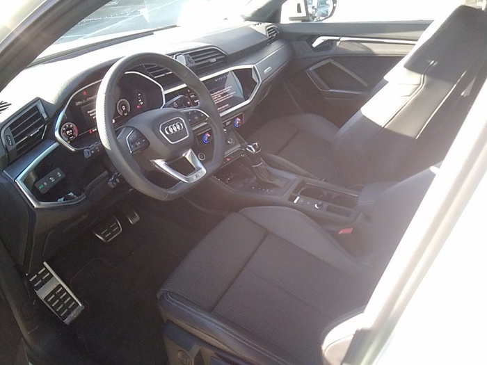 Audi Q3 Sportback S line 35 TDI 110 kW (150 CV) S tronic Vehículo usado en Madrid Audi Q3 Sportback S line 35 TDI 110 kW (150 CV) S tronic Vehículo usado en Madrid