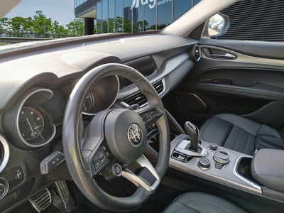 Alfa Romeo Stelvio 2.2 Diesel Sprint RWD 140 kW (190 CV) 7 Alfa Romeo Stelvio 2.2 Diesel Sprint RWD 140 kW (190 CV) 7