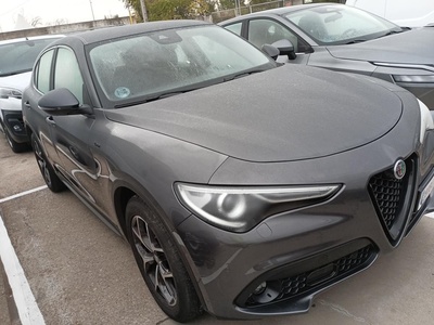 Alfa Romeo Stelvio 2.2 Diesel Sprint RWD 140 kW (190 CV) 4 Alfa Romeo Stelvio 2.2 Diesel Sprint RWD 140 kW (190 CV) 4