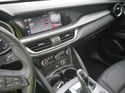 Alfa Romeo Stelvio 2.2 Diesel Sprint RWD 140 kW (190 CV) 8 Alfa Romeo Stelvio 2.2 Diesel Sprint RWD 140 kW (190 CV) 8