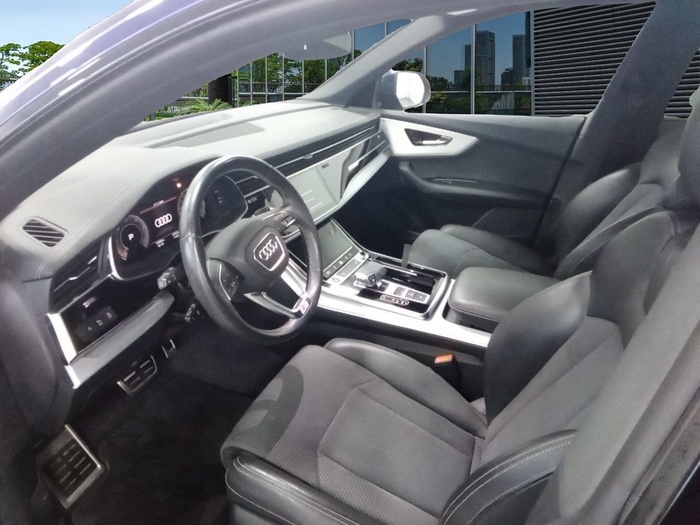 Audi Q8 S line 45 TDI quattro 170 kW (231 CV) tiptronic Vehículo usado en Madrid Audi Q8 S line 45 TDI quattro 170 kW (231 CV) tiptronic Vehículo usado en Madrid