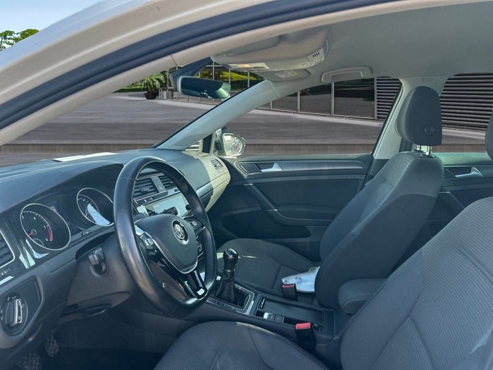 Volkswagen Golf Variant Advance 1.6 TDI 85 kW (115 CV) Vehículo usado en Madrid Volkswagen Golf Variant Advance 1.6 TDI 85 kW (115 CV) Vehículo usado en Madrid