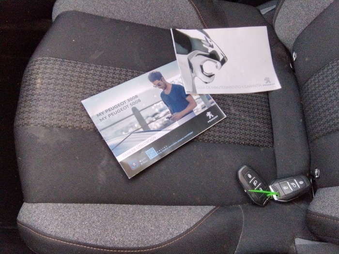 Peugeot 3008 BlueHDi 130 S&S Active Pack 96 kW (130 CV) Vehículo usado en Madrid Peugeot 3008 BlueHDi 130 S&S Active Pack 96 kW (130 CV) Vehículo usado en Madrid