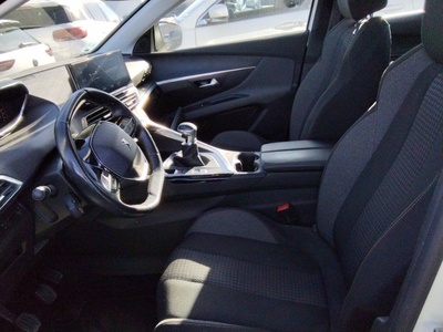 Peugeot 3008 BlueHDi 130 S&S Active Pack 96 kW (130 CV) 10 Peugeot 3008 BlueHDi 130 S&S Active Pack 96 kW (130 CV) 10