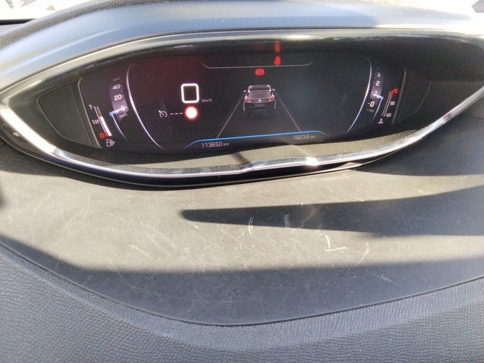 Peugeot 3008 BlueHDi 130 S&S Active Pack 96 kW (130 CV) Vehículo usado en Madrid Peugeot 3008 BlueHDi 130 S&S Active Pack 96 kW (130 CV) Vehículo usado en Madrid