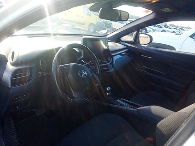 Toyota C-HR 1.8 125H Advance 90 kW (122 CV) 7 Toyota C-HR 1.8 125H Advance 90 kW (122 CV) 7