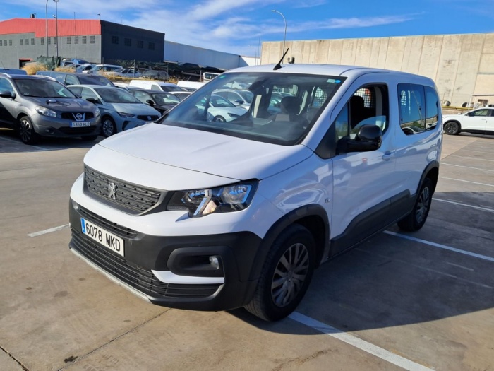 Peugeot Rifter Active Pack Business Standard BlueHDi 73 kW (100 CV) Vehículo usado en Madrid - 1 Peugeot Rifter Active Pack Business Standard BlueHDi 73 kW (100 CV) Vehículo usado en Madrid - 1