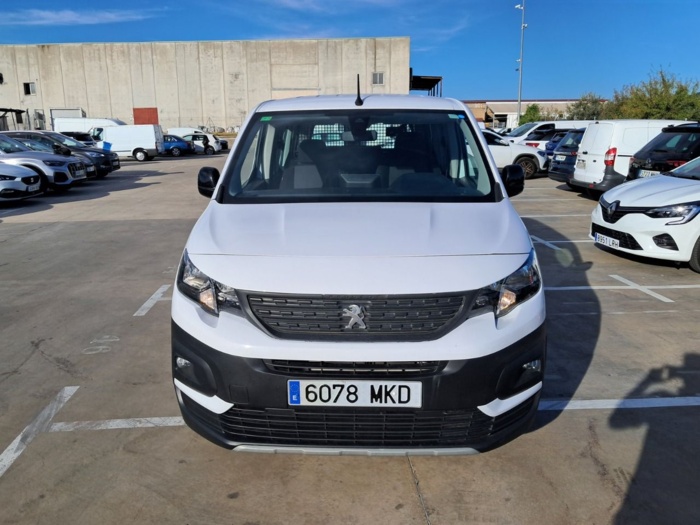 Peugeot Rifter Active Pack Business Standard BlueHDi 73 kW (100 CV) Vehículo usado en Madrid - 2 Peugeot Rifter Active Pack Business Standard BlueHDi 73 kW (100 CV) Vehículo usado en Madrid - 2