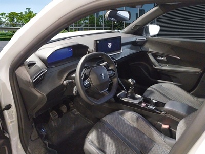 Peugeot 2008 PureTech 100 S&S Allure 75 kW (100 CV) 7 Peugeot 2008 PureTech 100 S&S Allure 75 kW (100 CV) 7