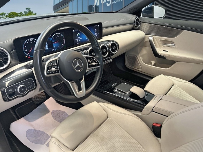 Mercedes-Benz CLA 220 d 140 kW (190 CV) Vehículo usado en Madrid Mercedes-Benz CLA 220 d 140 kW (190 CV) Vehículo usado en Madrid