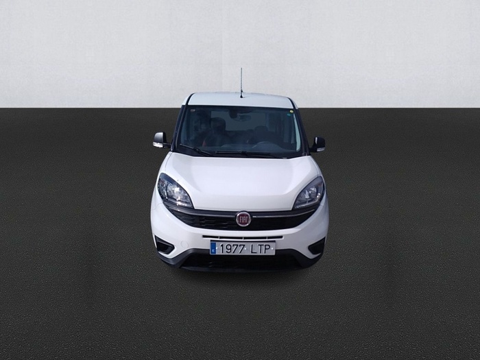Fiat Dobló Cargo 1.6 Multijet SX 77 kW (105 CV) Vehículo usado en Madrid Fiat Dobló Cargo 1.6 Multijet SX 77 kW (105 CV) Vehículo usado en Madrid