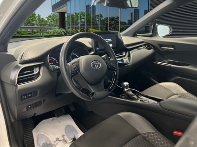 Toyota C-HR 1.8 125H Advance 90 kW (122 CV) 7 Toyota C-HR 1.8 125H Advance 90 kW (122 CV) 7
