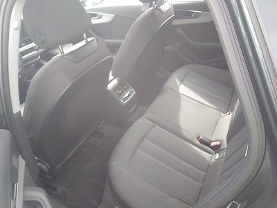 Audi A4 Avant Advanced 40 TDI 150 kW (204 CV) S tronic 14 Audi A4 Avant Advanced 40 TDI 150 kW (204 CV) S tronic 14