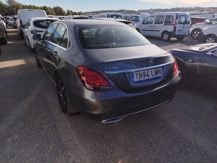 Mercedes-Benz Clase C 200 135 kW (184 CV) Vehículo usado en Madrid Mercedes-Benz Clase C 200 135 kW (184 CV) Vehículo usado en Madrid
