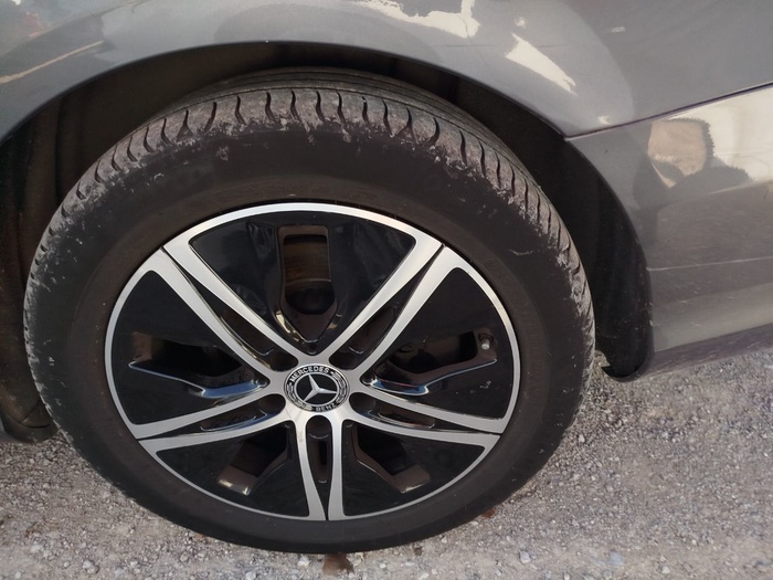 Mercedes-Benz Clase C 200 135 kW (184 CV) Vehículo usado en Madrid Mercedes-Benz Clase C 200 135 kW (184 CV) Vehículo usado en Madrid