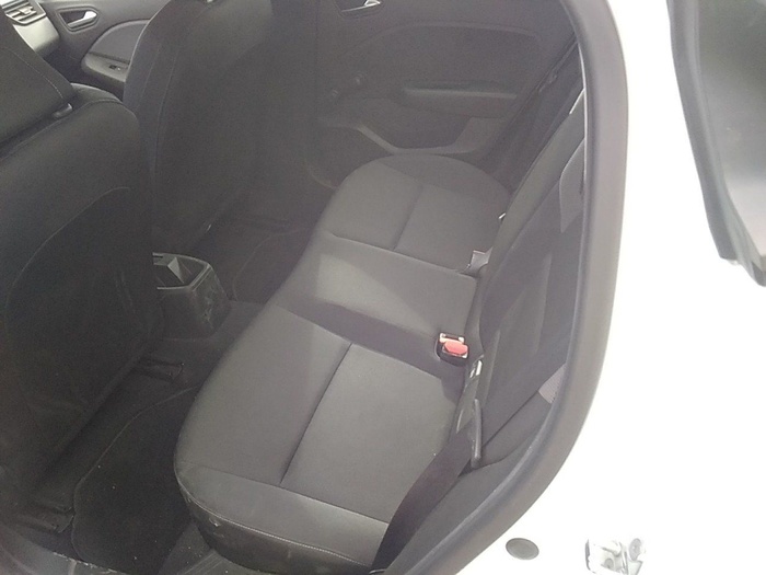 Renault Clio Business Blue dCi 63 kW (85 CV) Vehículo usado en Madrid Renault Clio Business Blue dCi 63 kW (85 CV) Vehículo usado en Madrid