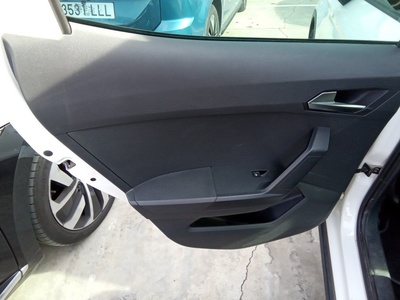 SEAT Arona 1.0 TSI Style XL Edition 81 kW (110 CV) 10 SEAT Arona 1.0 TSI Style XL Edition 81 kW (110 CV) 10