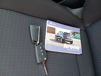 SEAT Arona 1.0 TSI Style XL Edition 81 kW (110 CV) 14 SEAT Arona 1.0 TSI Style XL Edition 81 kW (110 CV) 14