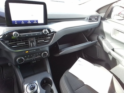 Ford Kuga 2.5 Duratec FHEV Titanium Auto 140 kW (190 CV) 12 Ford Kuga 2.5 Duratec FHEV Titanium Auto 140 kW (190 CV) 12