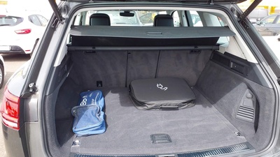 Volkswagen Touareg Elegance 3.0 V6 TSI eHybrid 4Motion 280 kW (381 CV) tiptronic 12 Volkswagen Touareg Elegance 3.0 V6 TSI eHybrid 4Motion 280 kW (381 CV) tiptronic 12