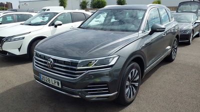 Volkswagen Touareg Elegance 3.0 V6 TSI eHybrid 4Motion 280 kW (381 CV) tiptronic 10 Volkswagen Touareg Elegance 3.0 V6 TSI eHybrid 4Motion 280 kW (381 CV) tiptronic 10