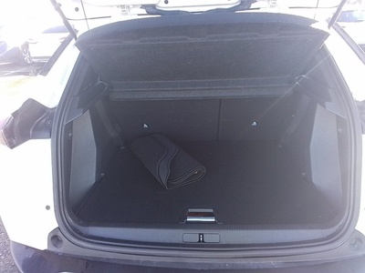 Peugeot 2008 BlueHDi 110 S&S Active Pack 81 kW (110 CV) 7 Peugeot 2008 BlueHDi 110 S&S Active Pack 81 kW (110 CV) 7