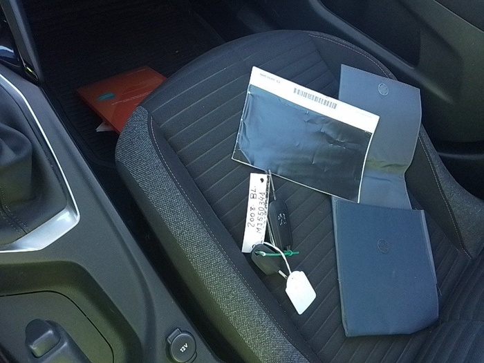 Peugeot 2008 BlueHDi 110 S&S Active Pack 81 kW (110 CV) Vehículo usado en Madrid Peugeot 2008 BlueHDi 110 S&S Active Pack 81 kW (110 CV) Vehículo usado en Madrid