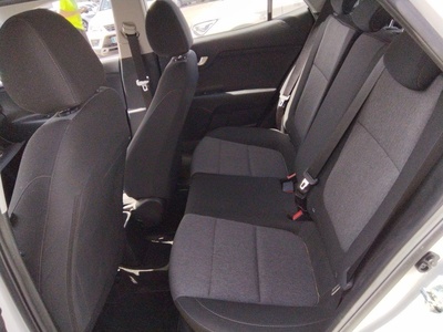 Kia Stonic 1.2 DPi Concept 62 kW (84 CV) 9 Kia Stonic 1.2 DPi Concept 62 kW (84 CV) 9