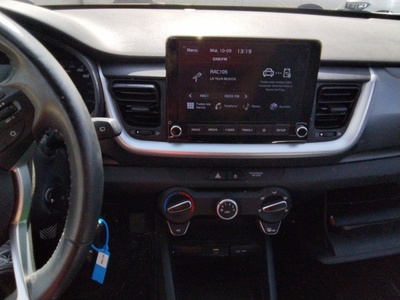 Kia Stonic 1.2 DPi Concept 62 kW (84 CV) 12 Kia Stonic 1.2 DPi Concept 62 kW (84 CV) 12