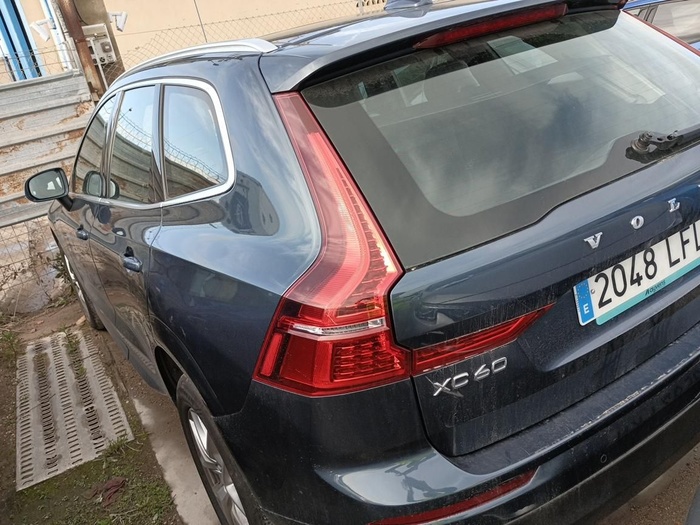 Volvo XC60 2.0 T8 Business Plus AWD Auto 287 kW (390 CV) Vehículo usado en Madrid Volvo XC60 2.0 T8 Business Plus AWD Auto 287 kW (390 CV) Vehículo usado en Madrid