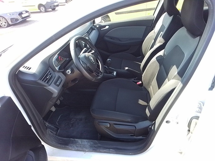 Renault Clio Business Blue dCi 63 kW (85 CV) Vehículo usado en Madrid Renault Clio Business Blue dCi 63 kW (85 CV) Vehículo usado en Madrid