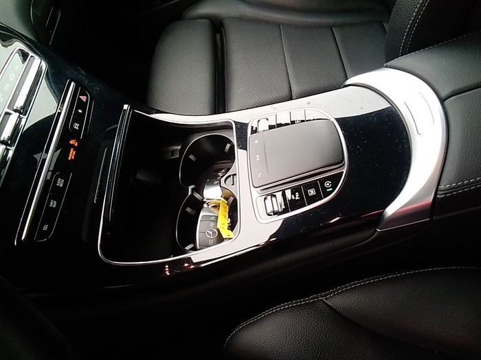 Mercedes-Benz GLC Coupé 300 d 4Matic 180 kW (245 CV) Vehículo usado en Madrid Mercedes-Benz GLC Coupé 300 d 4Matic 180 kW (245 CV) Vehículo usado en Madrid