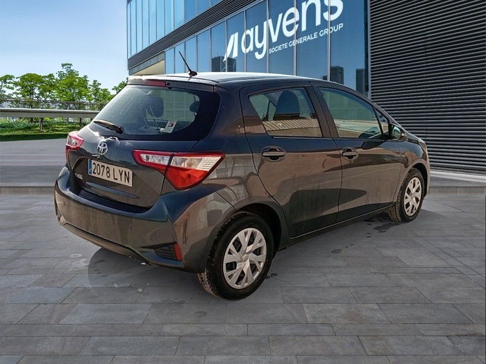 Toyota Yaris 1.5 Active Tech 82 kW (111 CV) Vehículo usado en Madrid Toyota Yaris 1.5 Active Tech 82 kW (111 CV) Vehículo usado en Madrid