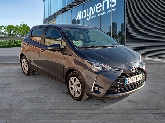 Toyota Yaris 1.5 Active Tech 82 kW (111 CV) Vehículo usado en Madrid Toyota Yaris 1.5 Active Tech 82 kW (111 CV) Vehículo usado en Madrid