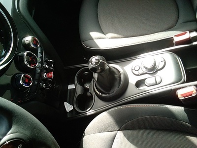 MINI MINI Countryman One 75 kW (102 CV) 10 MINI MINI Countryman One 75 kW (102 CV) 10