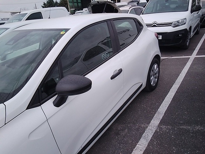 Renault Clio Business SCe 53 kW (72 CV) Vehículo usado en Madrid Renault Clio Business SCe 53 kW (72 CV) Vehículo usado en Madrid