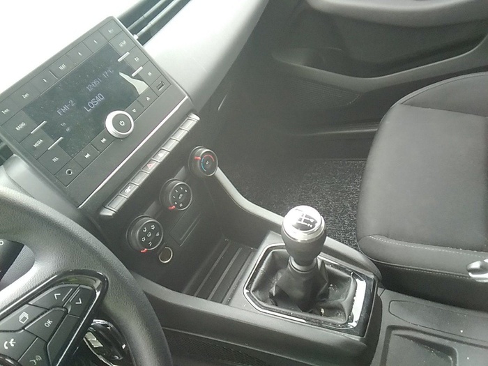 Renault Clio Business SCe 53 kW (72 CV) Vehículo usado en Madrid Renault Clio Business SCe 53 kW (72 CV) Vehículo usado en Madrid