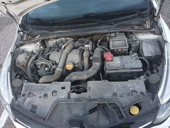 Renault Clio Limited dCi 55 kW (75 CV) Vehículo usado en Madrid Renault Clio Limited dCi 55 kW (75 CV) Vehículo usado en Madrid