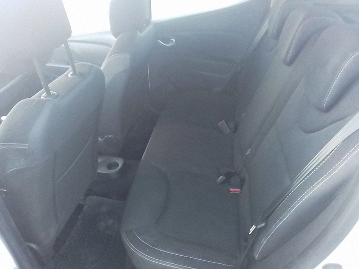 Renault Clio Limited dCi 55 kW (75 CV) Vehículo usado en Madrid Renault Clio Limited dCi 55 kW (75 CV) Vehículo usado en Madrid