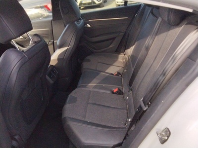 Peugeot 508 Hybrid 225 Allure e-EAT8 165 kW (224 CV) 9 Peugeot 508 Hybrid 225 Allure e-EAT8 165 kW (224 CV) 9