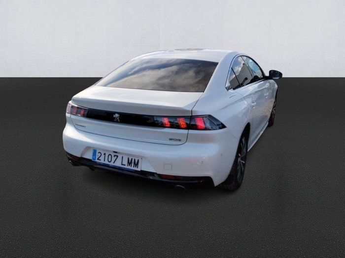 Peugeot 508 Hybrid 225 Allure e-EAT8 165 kW (224 CV) Vehículo usado en Madrid Peugeot 508 Hybrid 225 Allure e-EAT8 165 kW (224 CV) Vehículo usado en Madrid