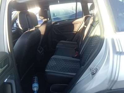 Volkswagen Tiguan R-Line 2.0 TDI 110 kW (150 CV) DSG 9 Volkswagen Tiguan R-Line 2.0 TDI 110 kW (150 CV) DSG 9
