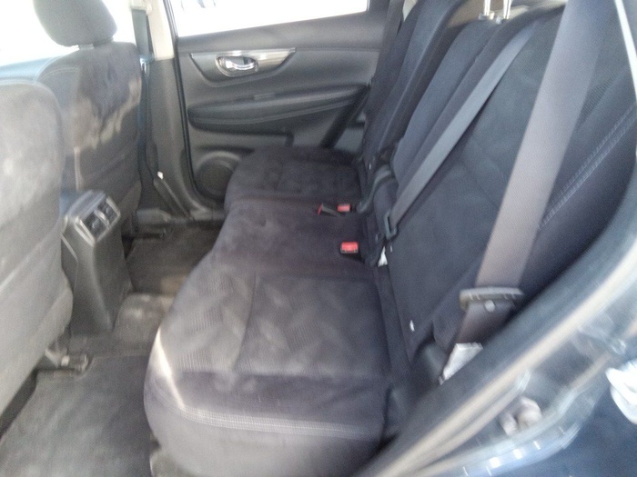 Nissan X-Trail 2.0 dCi N-Connecta 4x2 XTronic 130 kW (177 CV) Vehículo usado en Madrid Nissan X-Trail 2.0 dCi N-Connecta 4x2 XTronic 130 kW (177 CV) Vehículo usado en Madrid