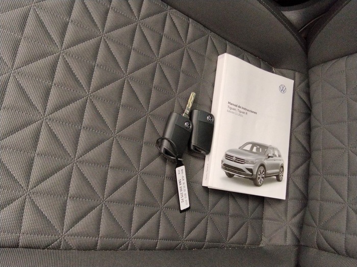 Volkswagen Tiguan Life 2.0 TDI 110 kW (150 CV) DSG Vehículo usado en Madrid Volkswagen Tiguan Life 2.0 TDI 110 kW (150 CV) DSG Vehículo usado en Madrid