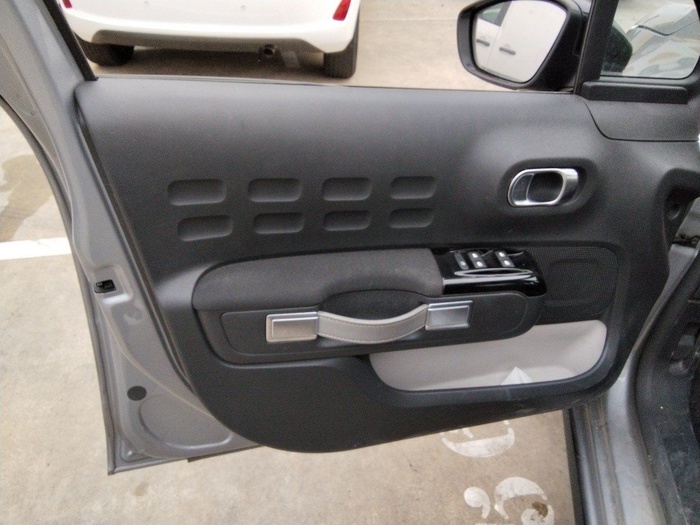 Citroen C3 BlueHDi 100 S&S Feel Pack 75 kW (102 CV) Vehículo usado en Madrid Citroen C3 BlueHDi 100 S&S Feel Pack 75 kW (102 CV) Vehículo usado en Madrid