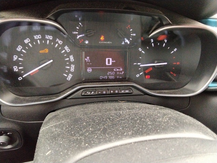 Citroen C3 BlueHDi 100 S&S Feel Pack 75 kW (102 CV) Vehículo usado en Madrid Citroen C3 BlueHDi 100 S&S Feel Pack 75 kW (102 CV) Vehículo usado en Madrid