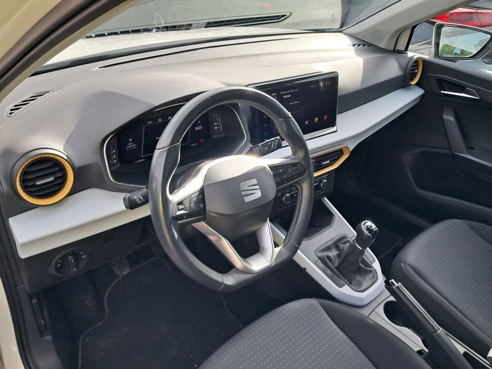 SEAT Arona 1.0 TSI Style Plus 81 kW (110 CV) Vehículo usado en Madrid SEAT Arona 1.0 TSI Style Plus 81 kW (110 CV) Vehículo usado en Madrid